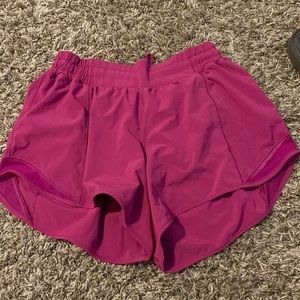 ripened raspberry discontinued lulu shorts!!!